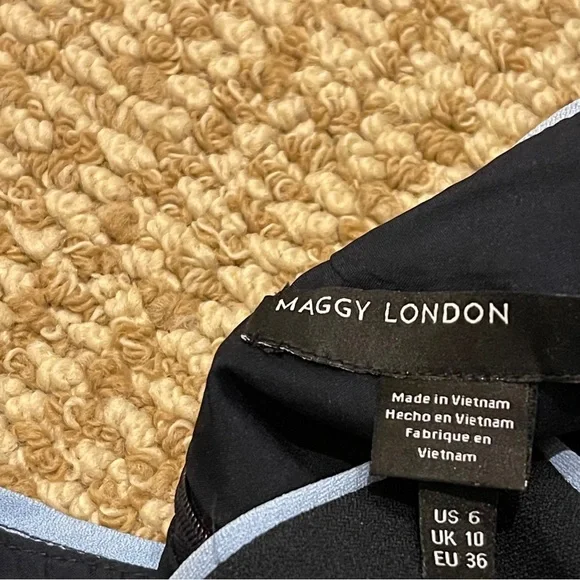 Maggy London Navy Blue Knee Length Shift Dress Contrast Piping 6 - Picture 4 of 7